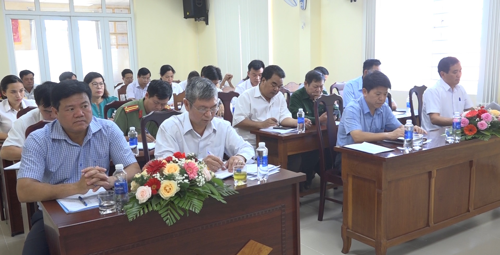 các đại biểu tham dự hội nghị (5)
